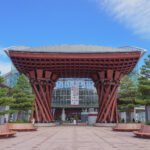 伝統工芸が集う、金沢駅は美術館